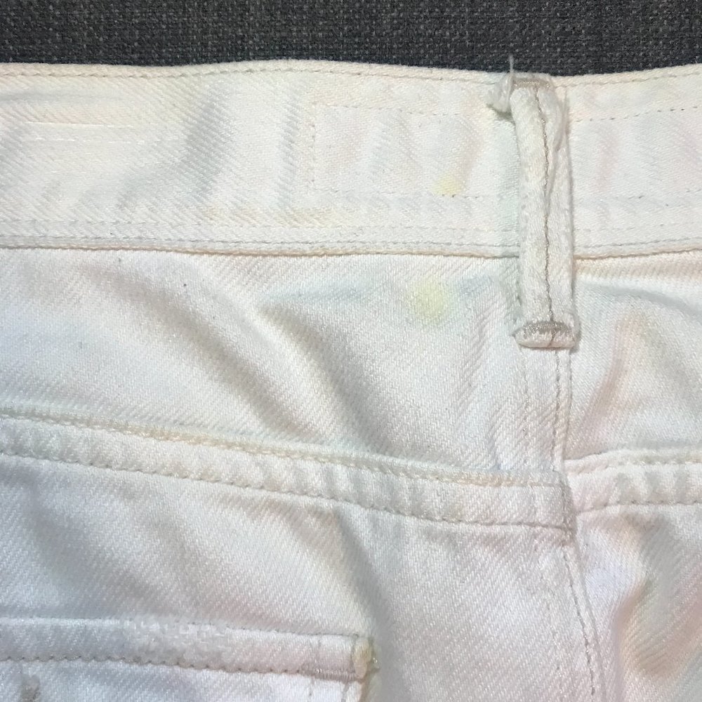 👗 White Distressed Denim Mini Skirt 👗 - Picture 6 of 7